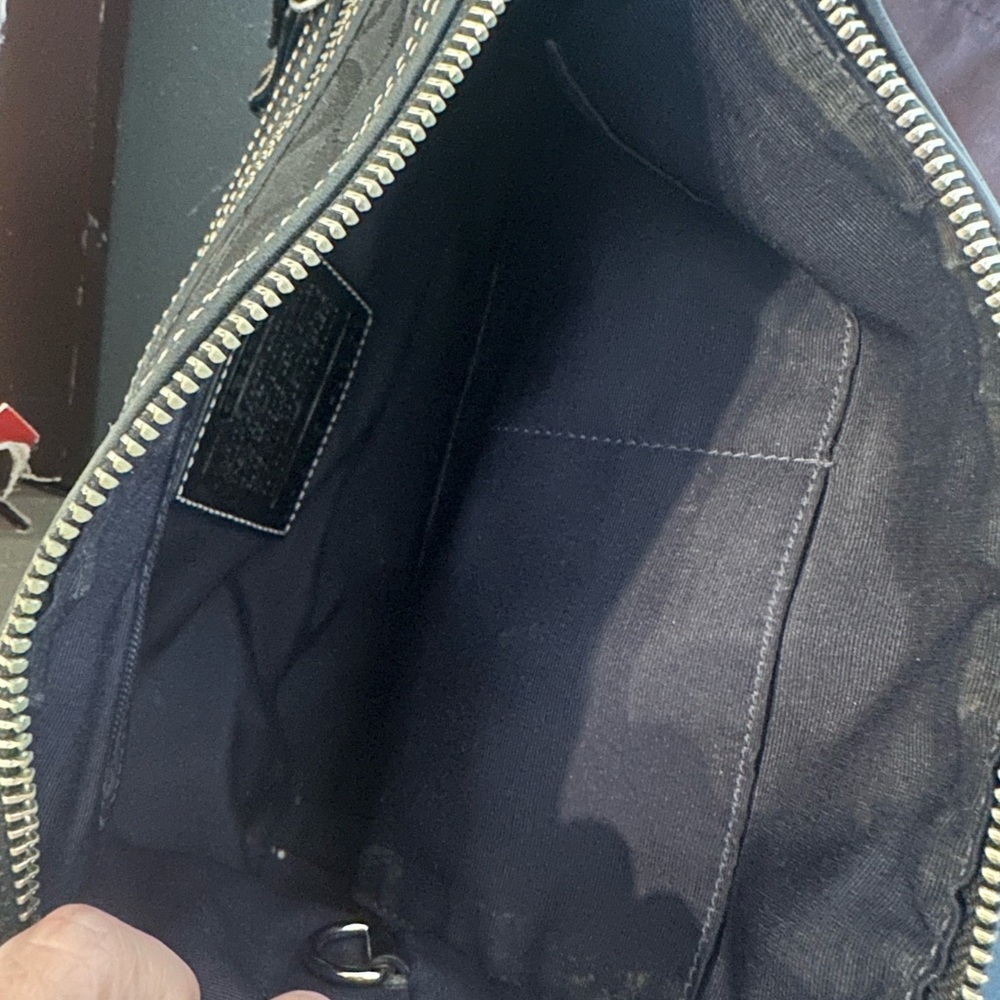 Coach Black Shoulder Bag with Structured Design and Silver Hardware - Picture 11 of 16